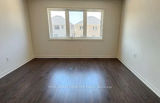 46 Sandhill Cres — Photo 6