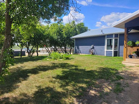 3rd image of 4908 E 47th St