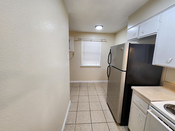 2nd image of 1808 N 8th St #C