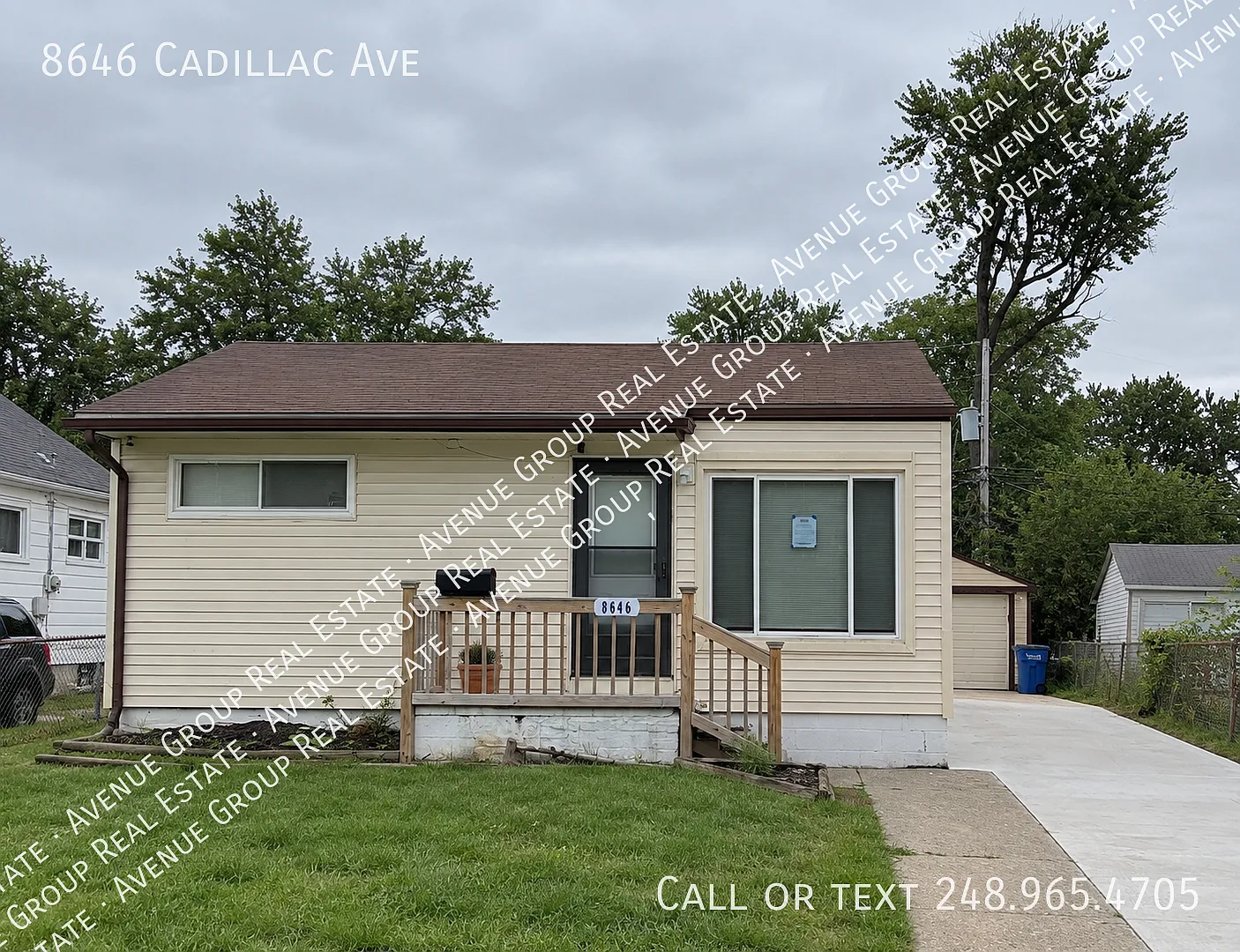 Charming 3-Bedroom W/ Garage Home for Lease in Warren, MI — Photo 1