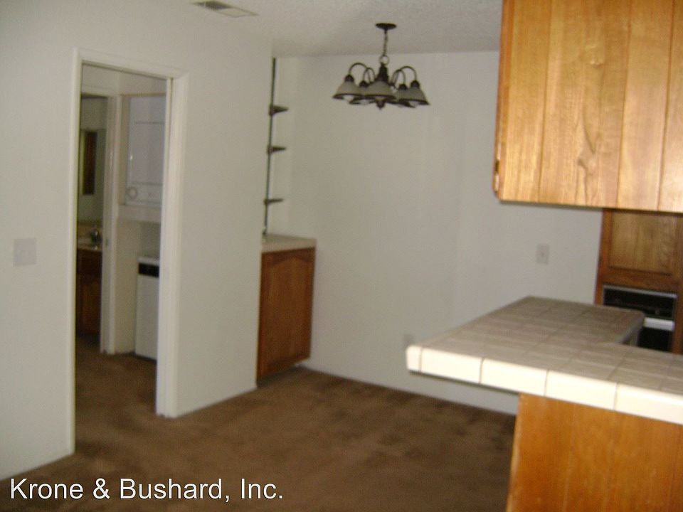 1st image of 4465 Mississippi St APT 1