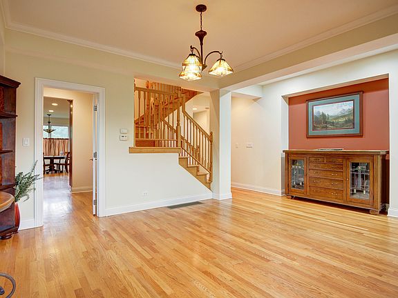 5th image of 611 S Oakwood Ave