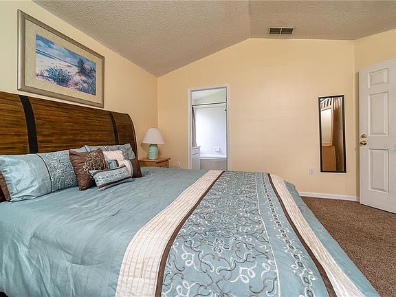 4th image of 510 Eagle Pointe N