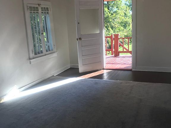 5th image of 3825 Bristol Ave