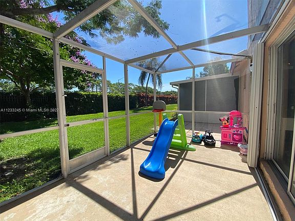 5th image of 877 NW 208th Dr #877