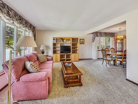2nd image of 5105 W 105th Pl