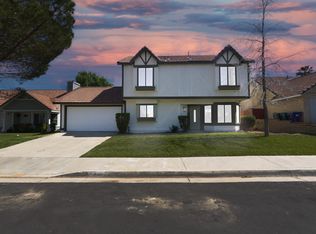 1936 E Avenue R12, Palmdale, CA 93550