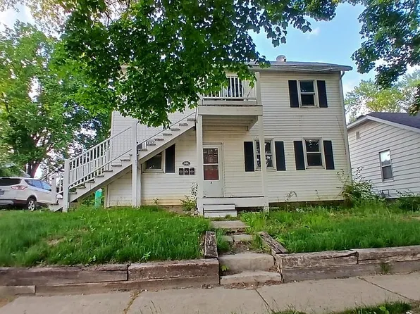 326 W Calhoun St, Macomb, IL 61455