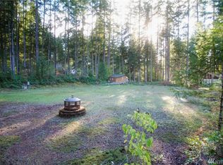 30 N Eagle Pl, Hoodsport, WA 98548