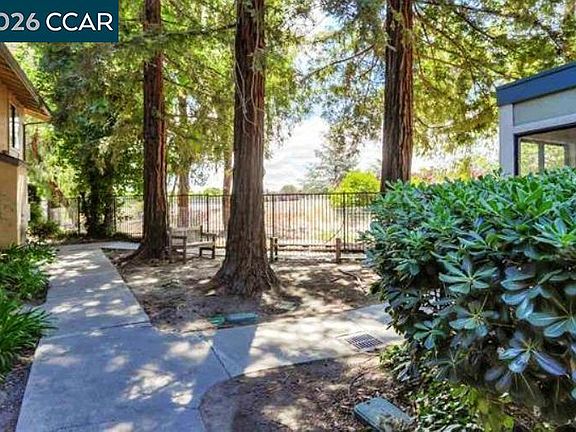 4th image of 2144 Northwood Cir Unit H