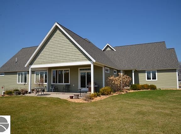 5th image of 6288 Plum Dr