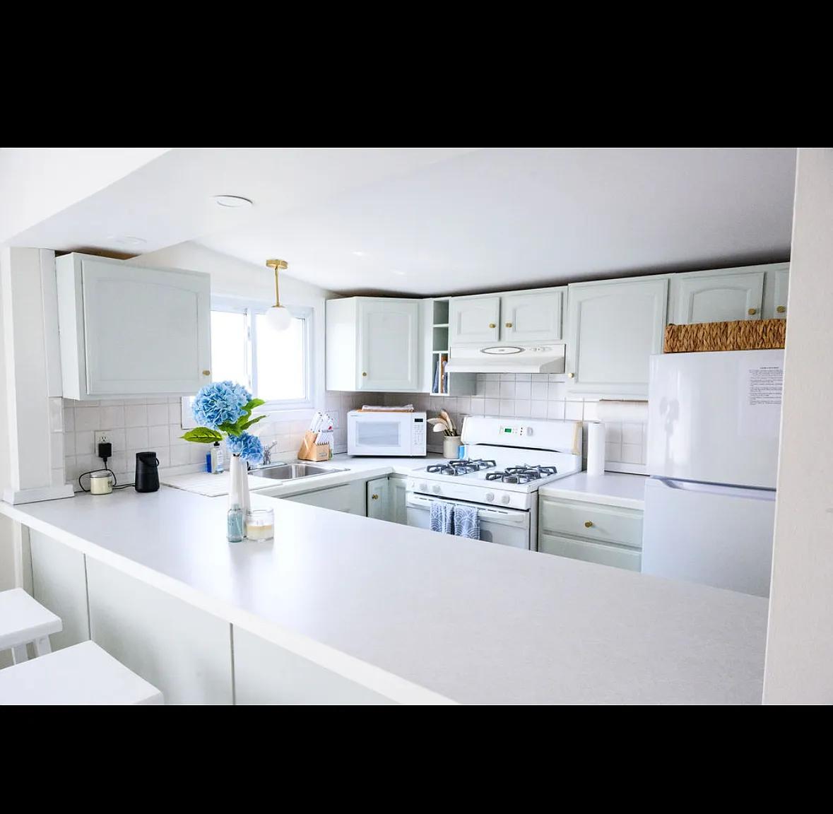 3 bed, 1192 sqft, $3,200 — Photo 4