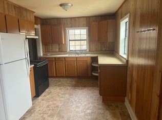 202 W 13th St APT 3, Hope, AR 71801