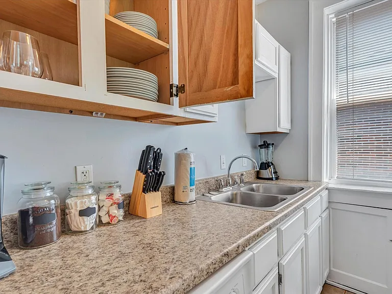4933 Odell St #2E — Photo 12