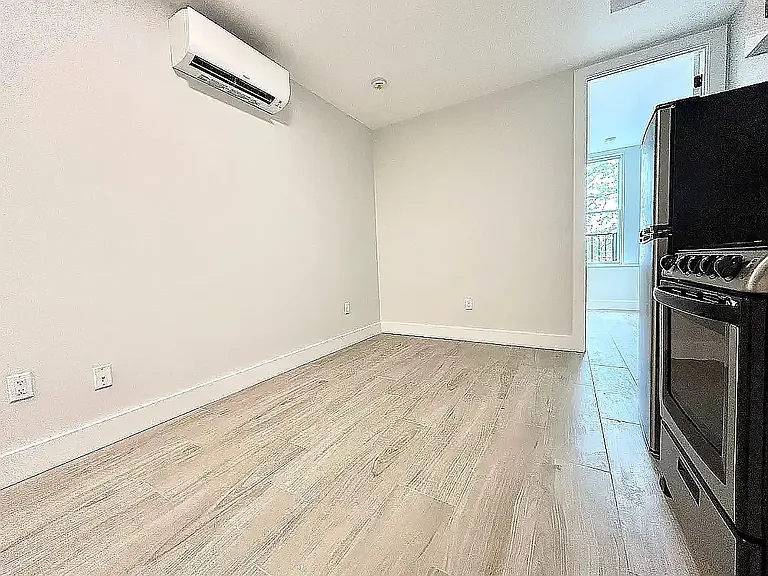 222 E 53rd St #2-J — Photo 7