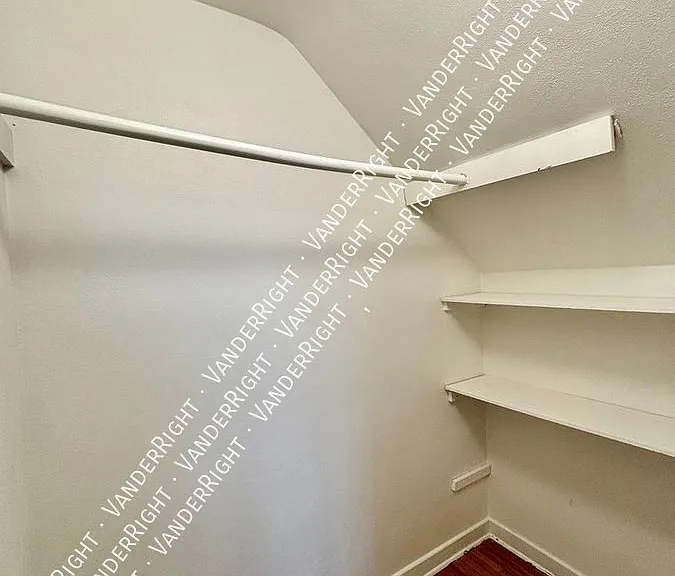 1736 S Sherman Ave — Photo 12