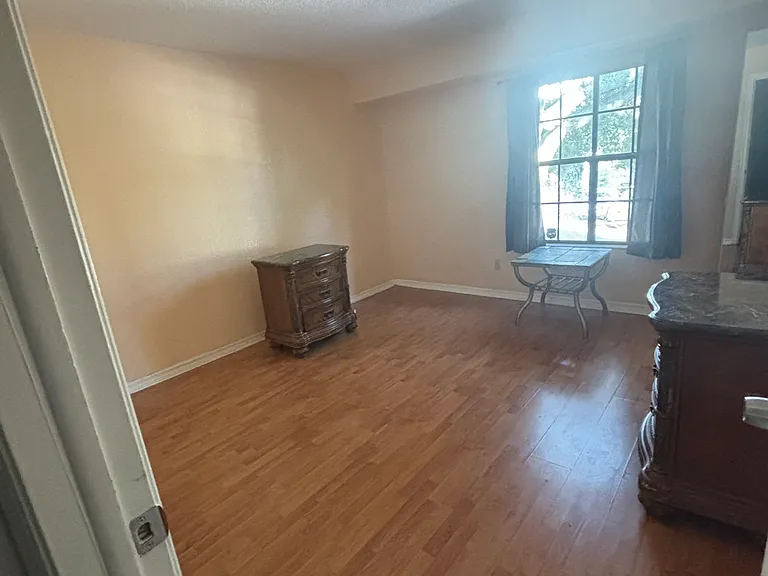 4004 Brigadoon Cir — Photo 9