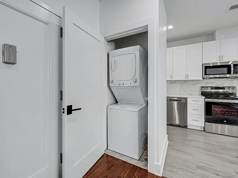 291 Main St #3 — Photo 12