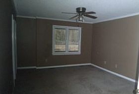 5th image of 20 Cross Brook Dr