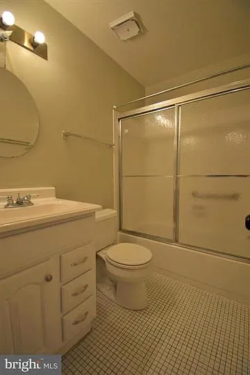 8243 Cedar Landing Ct — Photo 18