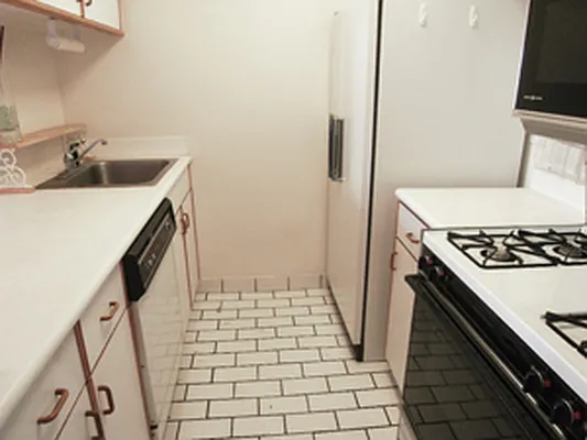 Rented by CCG Real Estate Brokerage | media 39