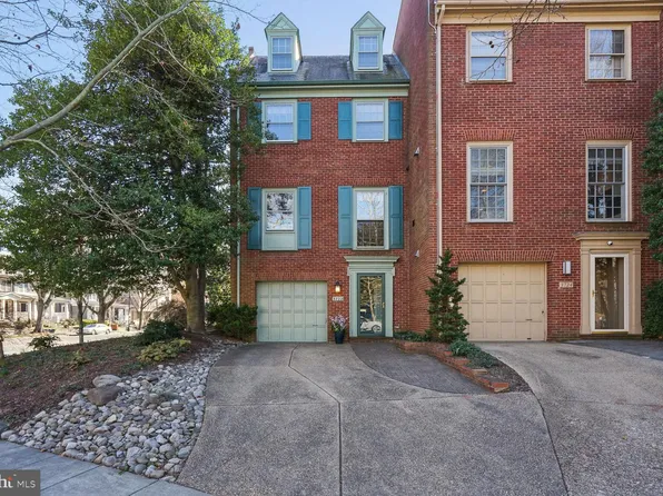 3722 Jenifer St NW, Washington, DC 20015