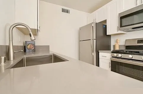 7326 Haskell Ave #1 — Photo 9