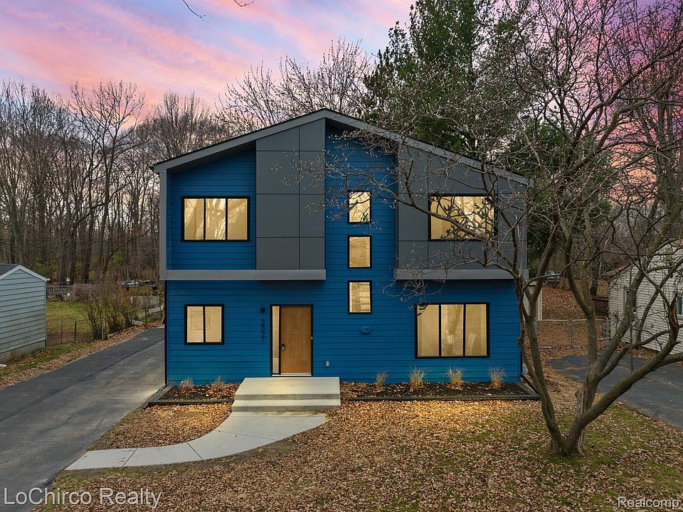 1st image of 2021 Van Courtland Dr