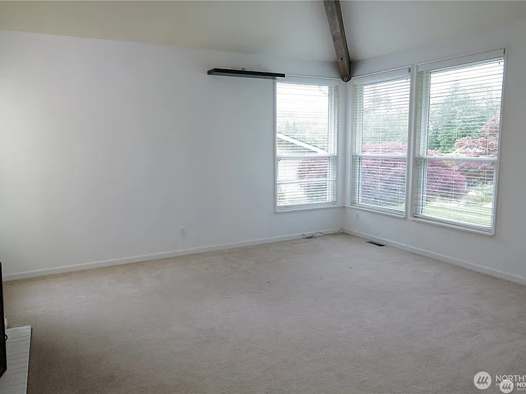 13312 NE 117th Way — Photo 3