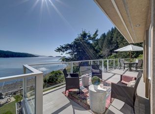 7659 Redrooffs Rd, Sunshine Coast, BC V0N 1Y1