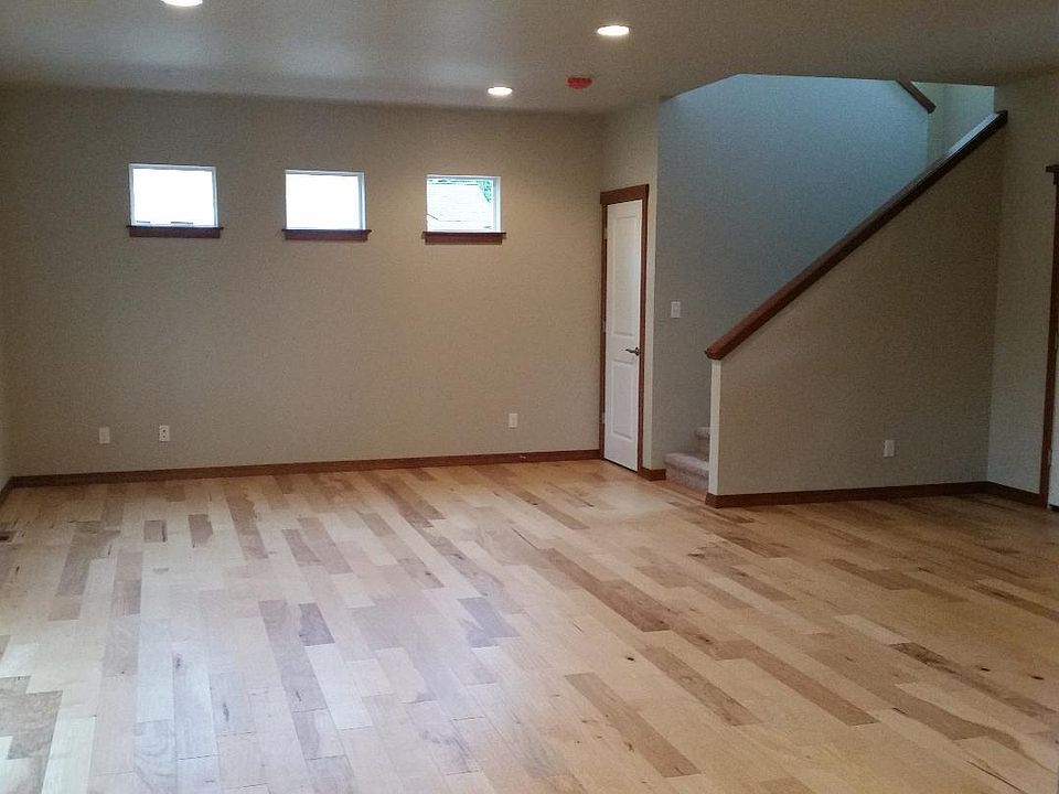2nd image of 2224 E Rosecrans Ct