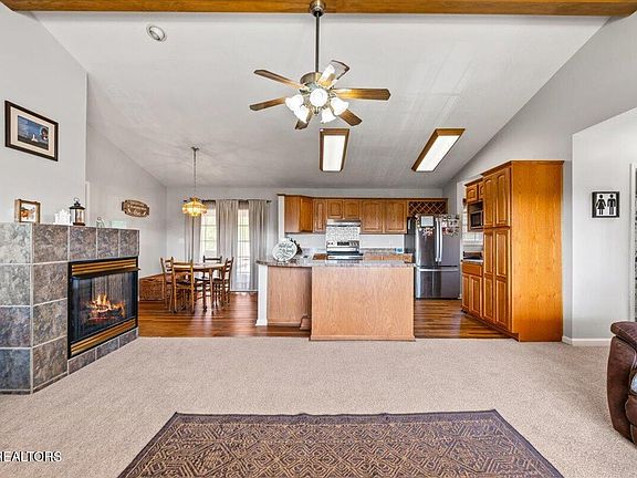 5th image of 1143 Earnhart Ln