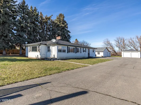 9305 Meadowbrook Rd, Yakima, WA 98903