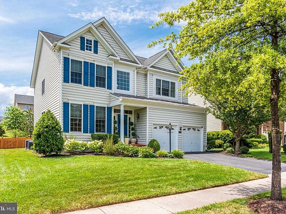 4th image of 5729 Waterloo Bridge Cir