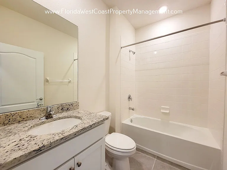 5819 Oak Bridge Ct — Photo 13