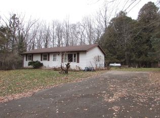 1556 Fox Rd, Little Suamico, WI 54141