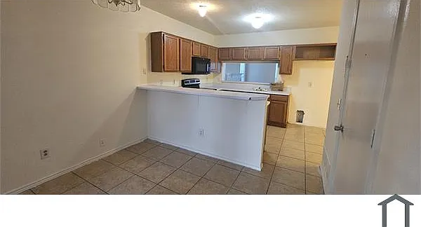 2303 Forestbrook Dr — Photo 9