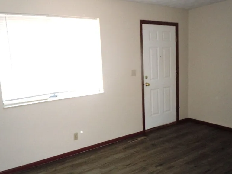 327 Ofarrell St — Photo 3