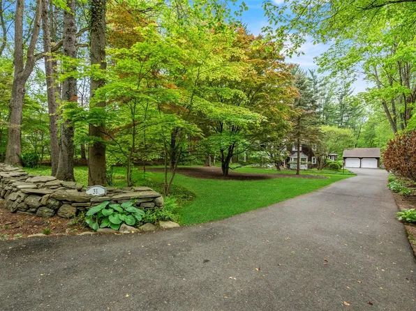 31 Mile Road, Montebello, NY 10901