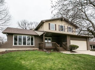 4440 Burgundy Pl, Lisle, IL 60532