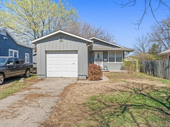 222 W 81st Ter, Kansas City, MO 64114