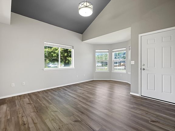 4th image of 5201 Crane Dr