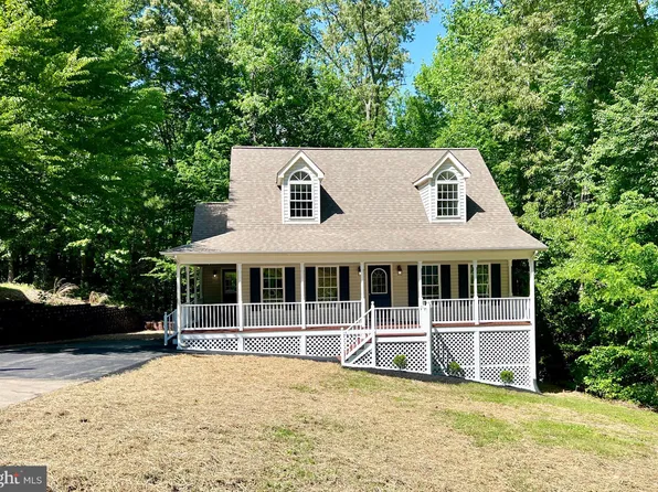 6414 Wheeler Dr, King George, VA 22485