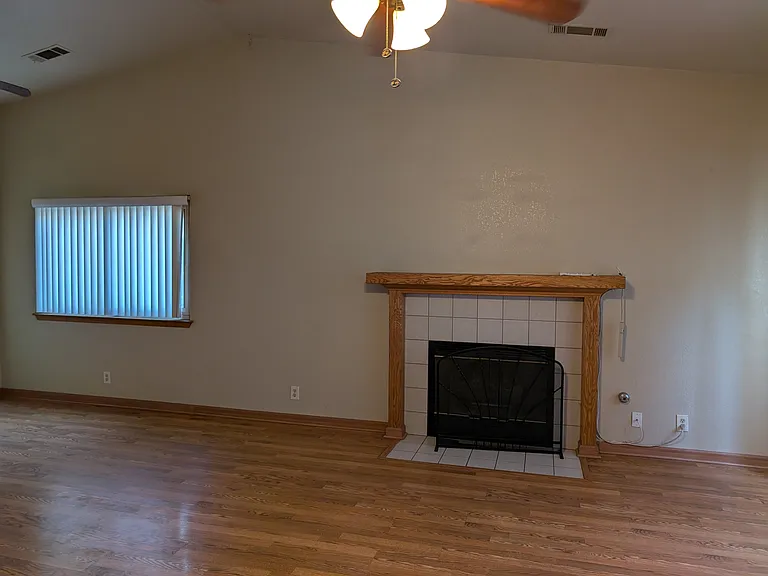 3524 E Roosevelt Ave — Photo 13