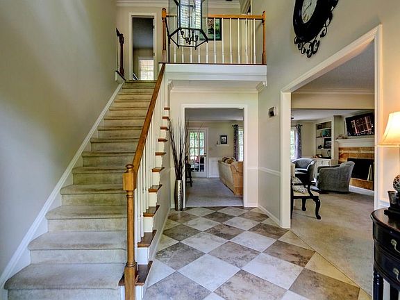 3rd image of 4480 Windsor Oaks Dr