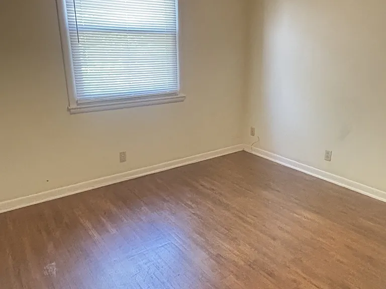 221 Bonnavue Dr — Photo 9