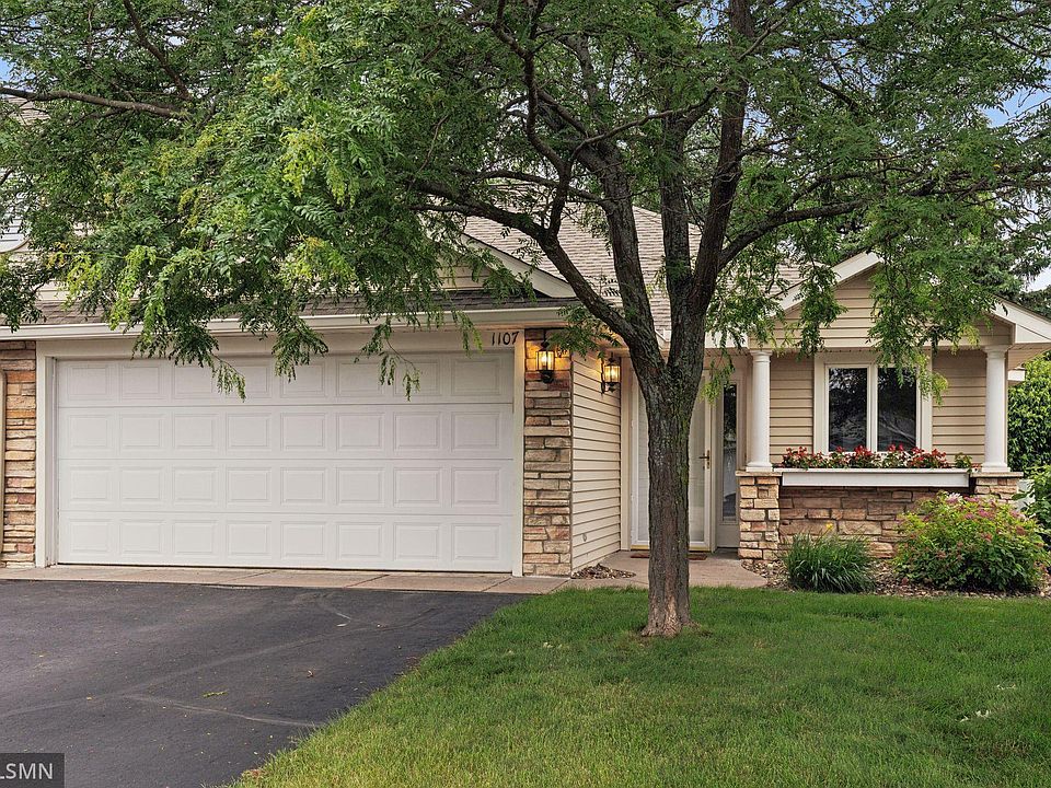 1st image of 1107 Highpoint Ct #28B