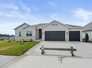 2763 SW 11th Ter, Lees Summit, MO 64081