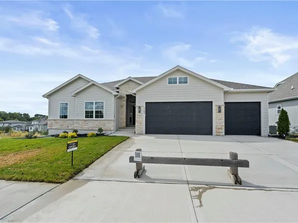 2763 SW 11th Ter, Lees Summit, MO 64081