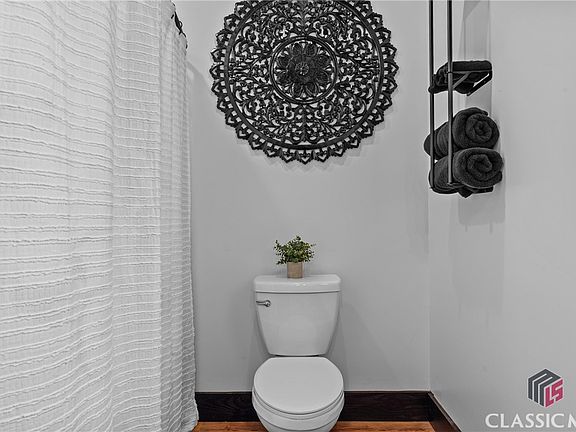 15th image of this home